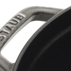 Staub Gietijzeren Braadpan 18 Cm / 1,7 L, Rond, Grafietgrijs 10 Staub Gietijzeren Braadpan 18 Cm / 1,7 L, Rond, Grafietgrijs -Keukenwinkel Met Korting 40509 304 0 3 1