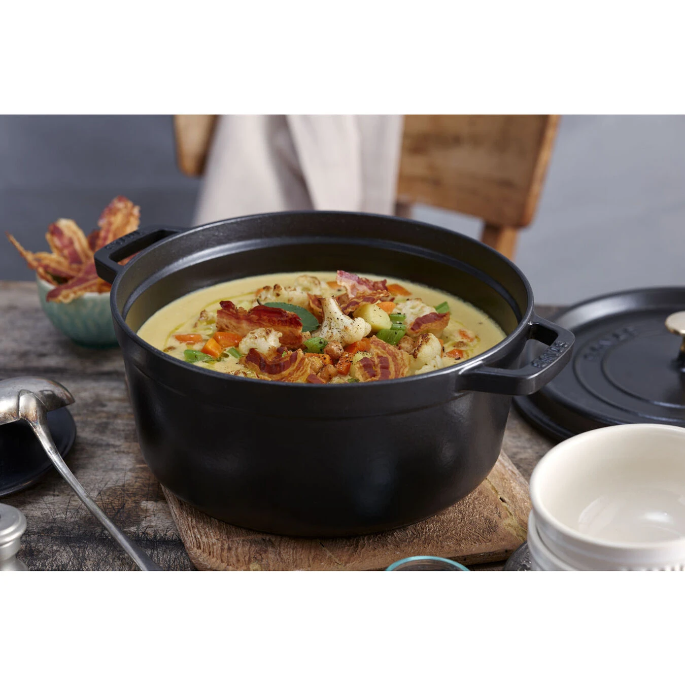 Staub Gietijzeren Braadpan 28 Cm / 6,75 L, Rond, Zwart 8 Staub Gietijzeren Braadpan 28 Cm / 6,75 L, Rond, Zwart - Afbeelding 6