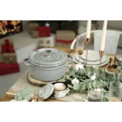 Staub Gietijzeren Braadpan 22 Cm / 2,5 L, Rond, Grafietgrijs 10 Staub Gietijzeren Braadpan 22 Cm / 2,5 L, Rond, Grafietgrijs -Keukenwinkel Met Korting 750047423